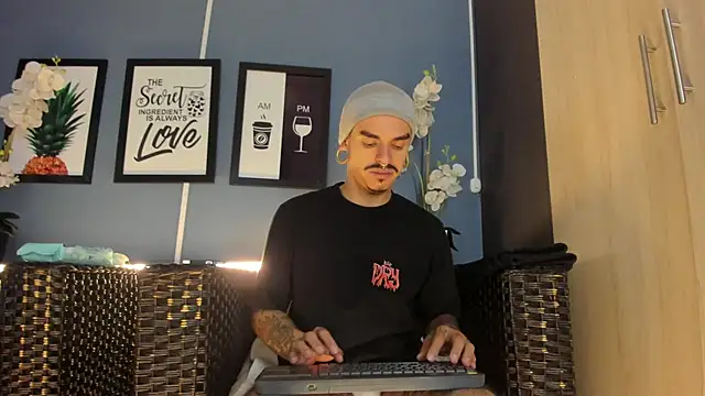 kaletattoo live sex cam