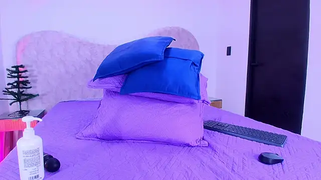 shelsyloreds live sex cam