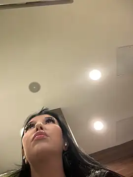 Tisha_Busty live sex cam