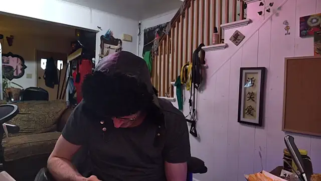 MasterDaddyCool's cam snapshot