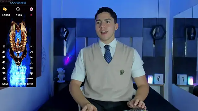 LiamNovak live sex cam