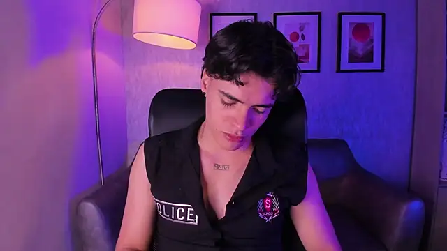 BenitoSaenz live sex cam