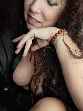 GypsyEsmeralda live sex cam