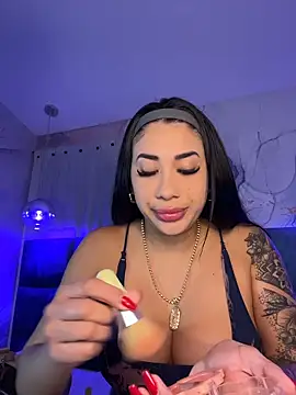 kiim_taaylor live sex cam