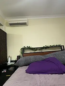 AussieKittyPurr live sex cam