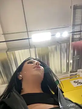 Tisha_Busty live sex cam