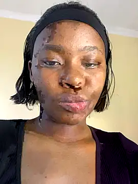 MiyaXo2 live sex cam