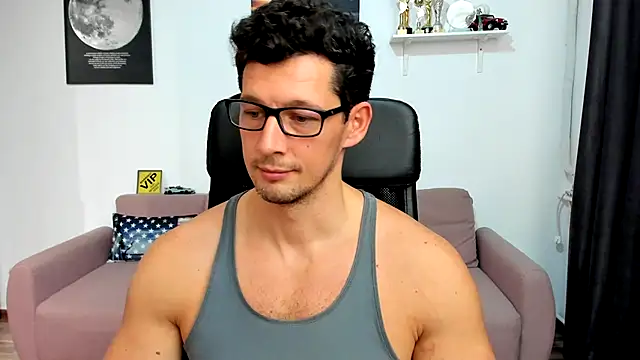 BrutusK08 live sex cam