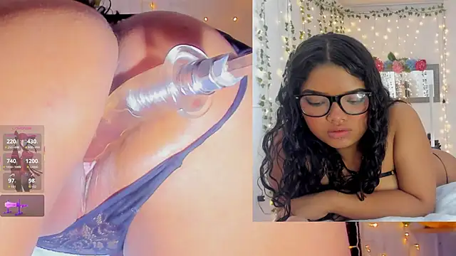 Ashley__Jones__ live sex cam