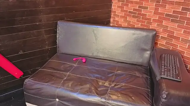 Annyeli live sex cam