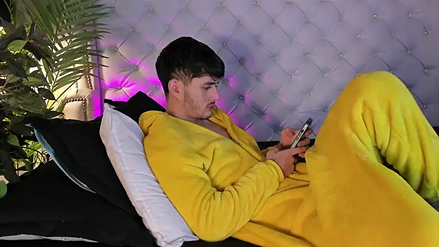 LiamMuller live sex cam