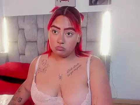 Yara_flamer0's cam snapshot