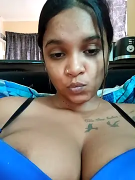 Indianqueen03's cam snapshot