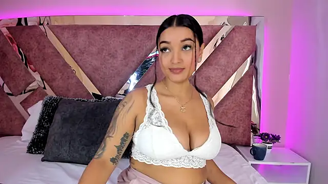 MelissaGill_'s cam snapshot