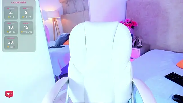 gabyfoster_'s cam snapshot