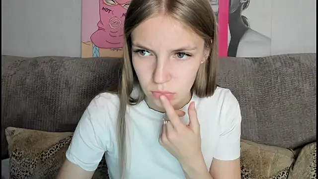 HitGyrl live sex cam