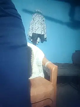 Juliekhan_98's cam snapshot