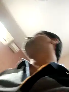 daddy_lip's cam snapshot