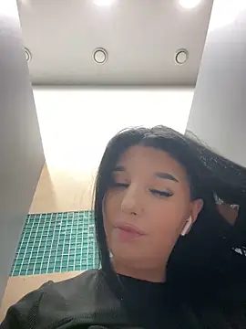 Tisha_Busty live sex cam