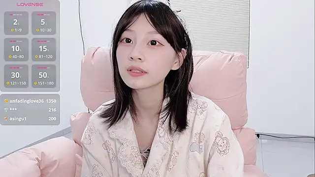 lris-Beauty live sex cam