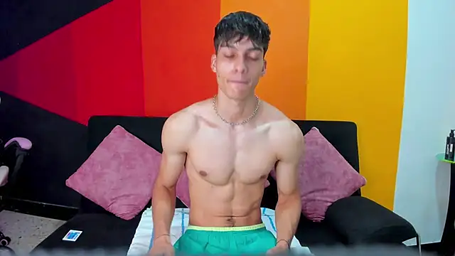 AlessioVitale live sex cam