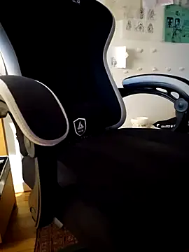 verylargecock's cam snapshot