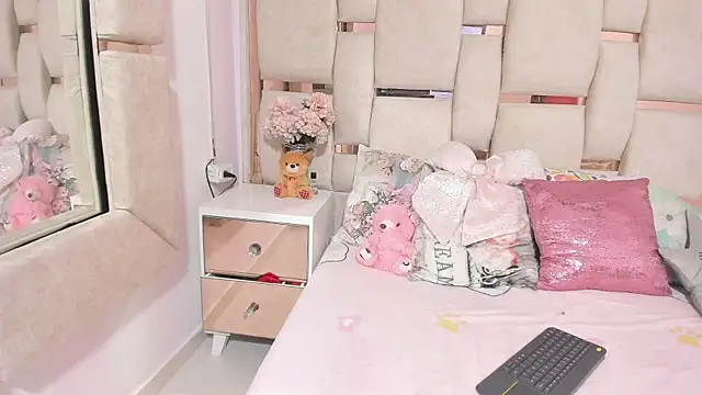 MiaKahali's cam snapshot