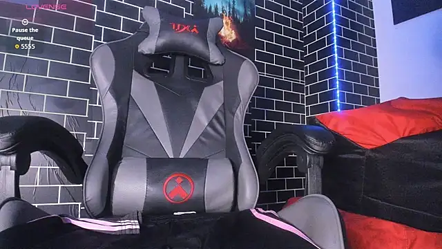 Lil_Curved live sex cam