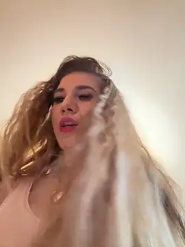 didihairypussy's cam snapshot