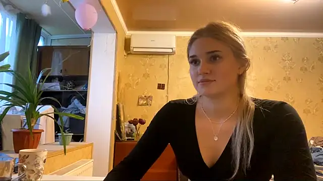 Malley_Saunds's cam snapshot