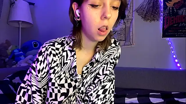 FairyLuna's cam snapshot