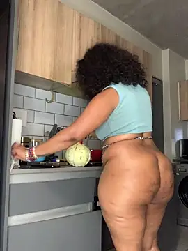 CurvyDesire1 live sex cam