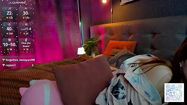 Lesi_Moonie01's cam snapshot