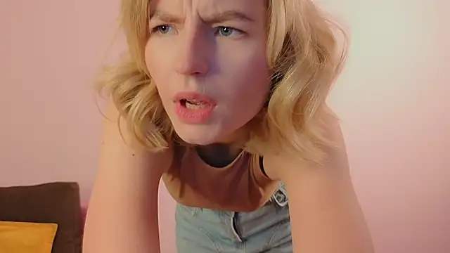 BaileyBernos's cam snapshot