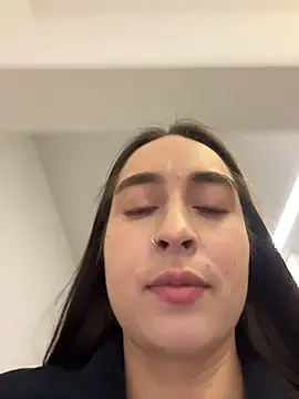 Holly_Play live sex cam