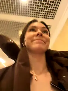 MilaBee live sex cam