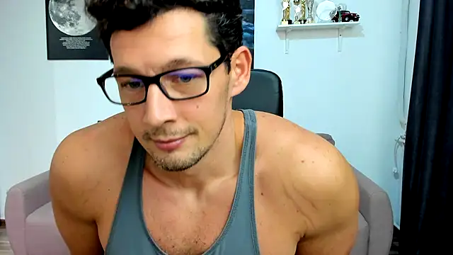 BrutusK08 live sex cam