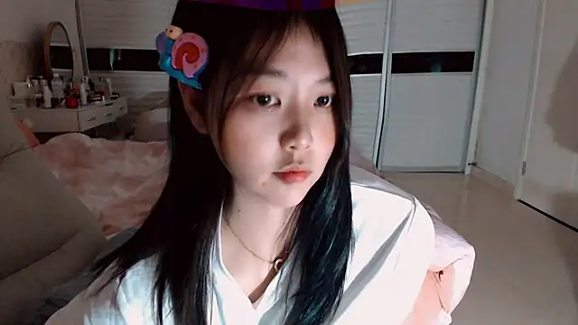 Miu1_girl live sex cam