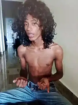 skinniyGabriel live sex cam