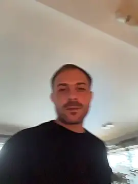 Adventurehotman live sex cam