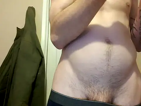 Huntzg23 live sex cam