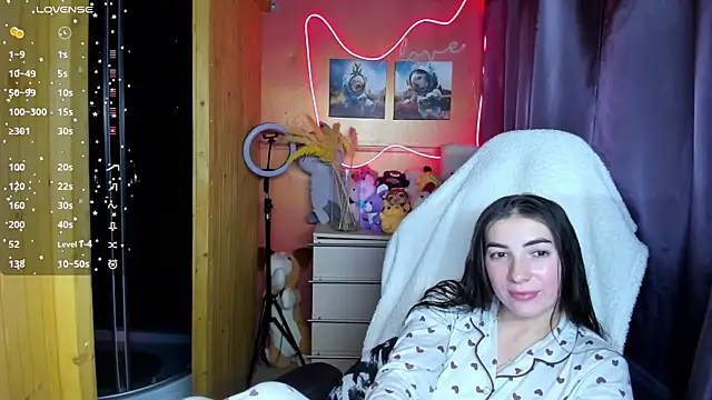 Fiery_Brunette_ live sex cam