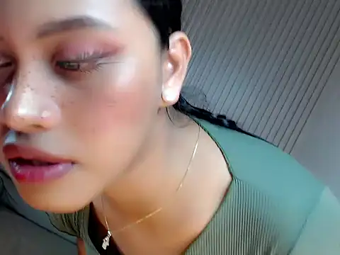 TaniaCum live sex cam