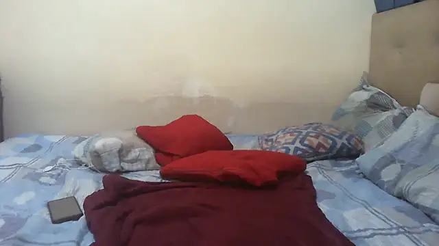 Sweetslender live sex cam