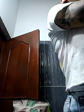 LunaZambrano live sex cam