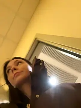 MilaBee live sex cam