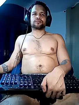 LucasGaeel live sex cam