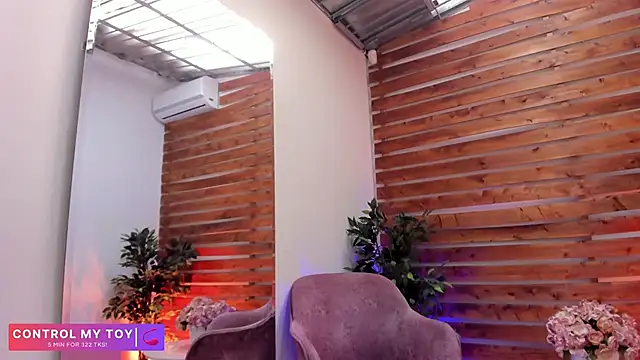 _MeganRain live sex cam