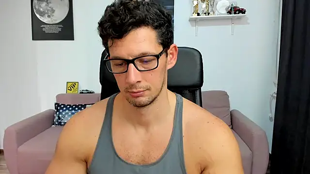 BrutusK08 live sex cam