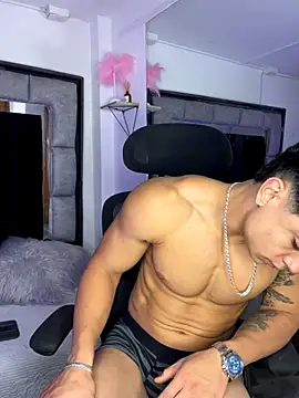 MR_MUSCLE live sex cam